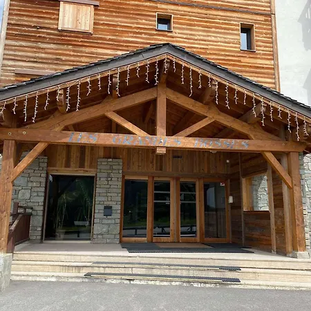 Skis Aux Pieds A Avec Parking Et Wifi - Fr-1-563-41 Апартаменти Куршавель