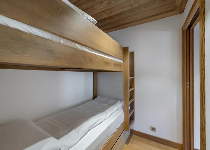 Skis Aux Pieds A Avec Parking Et Wifi - Fr-1-563-41 Daire Courchevel