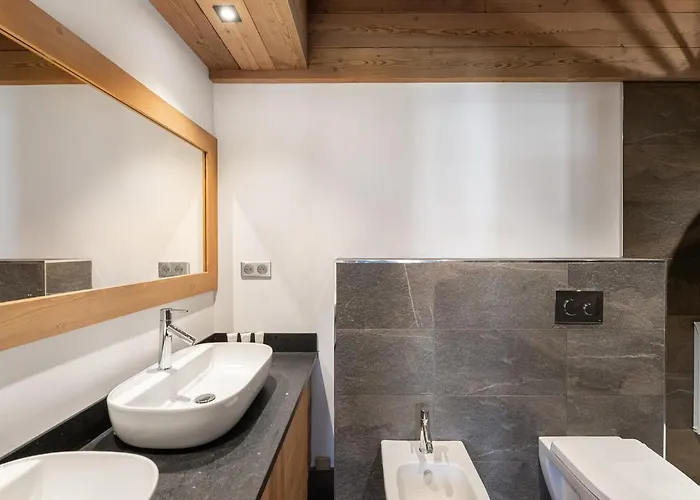 Skis Aux Pieds A Avec Parking Et Wifi - Fr-1-563-41