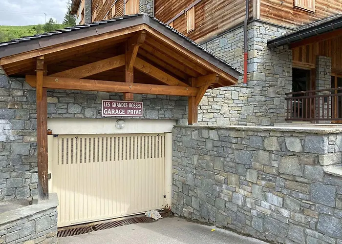 Daire Skis Aux Pieds A Avec Parking Et Wifi - Fr-1-563-41