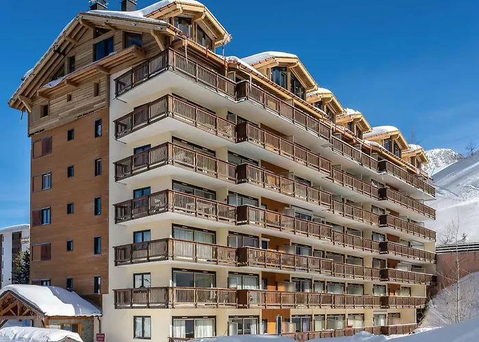 Daire Skis Aux Pieds A Avec Parking Et Wifi - Fr-1-563-41 Courchevel