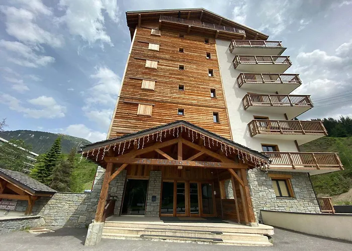 Skis Aux Pieds A Avec Parking Et Wifi - Fr-1-563-41 *